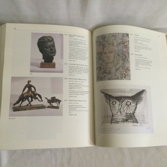Estate of Jacqueline Kennedy Onassis Auction Catalog April 23-26, 1996 - Picture 11 of 16